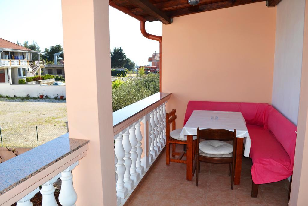 Apartment And Rooms Toka Zadar Rum bild