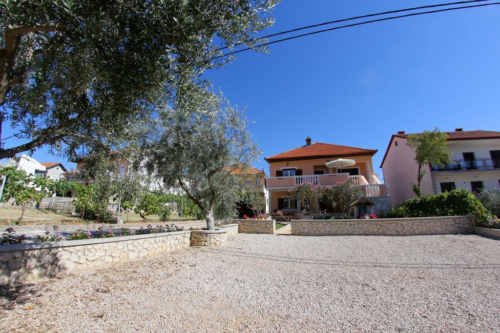 Apartment And Rooms Toka Zadar Rum bild