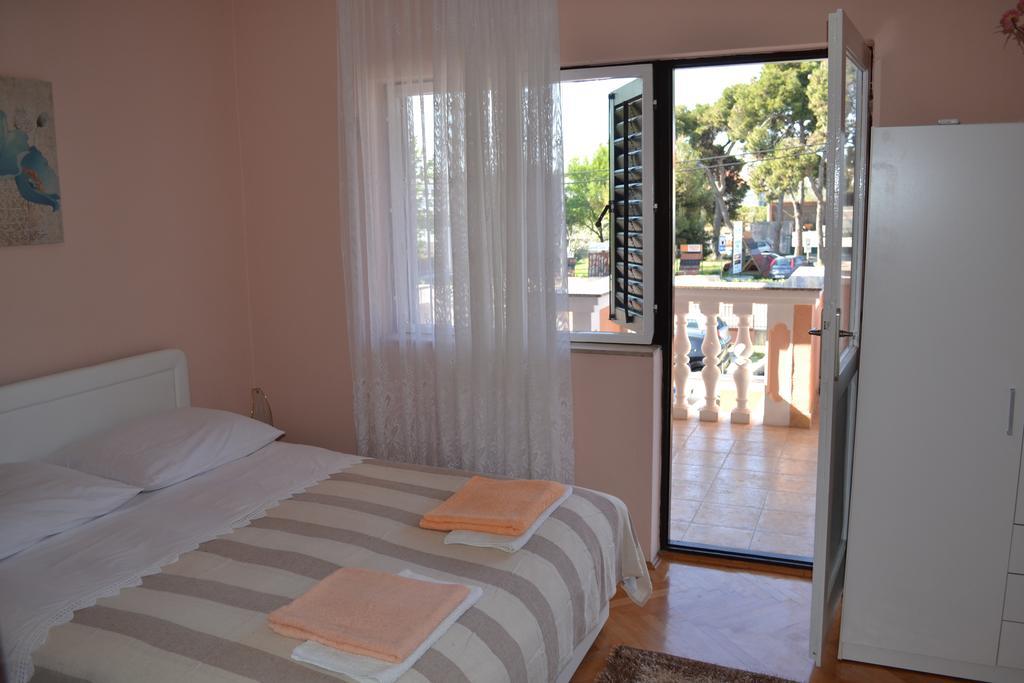 Apartment And Rooms Toka Zadar Rum bild