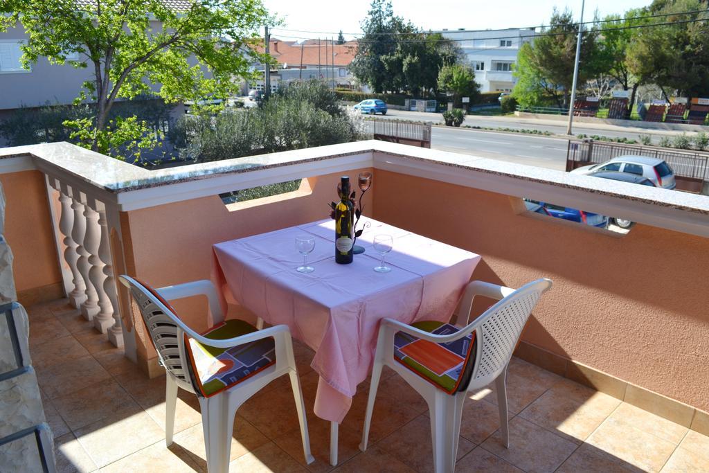 Apartment And Rooms Toka Zadar Rum bild