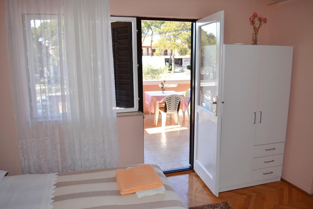 Apartment And Rooms Toka Zadar Rum bild