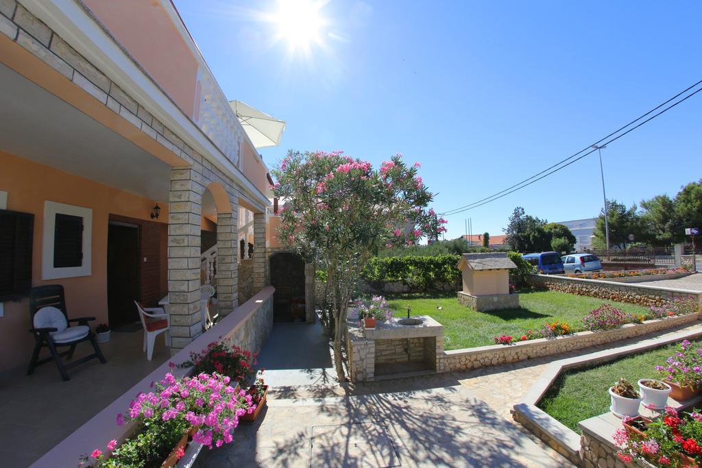 Apartment And Rooms Toka Zadar Rum bild